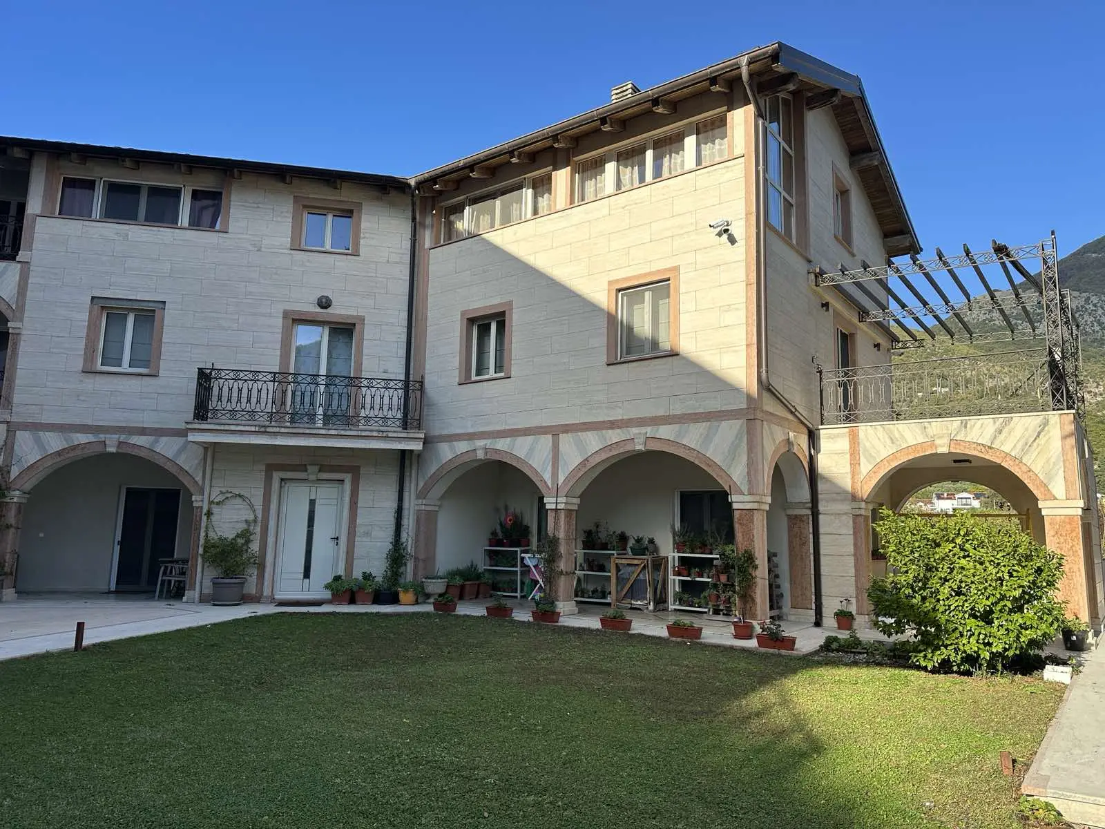 Vila — Kamenari, Herceg Novi